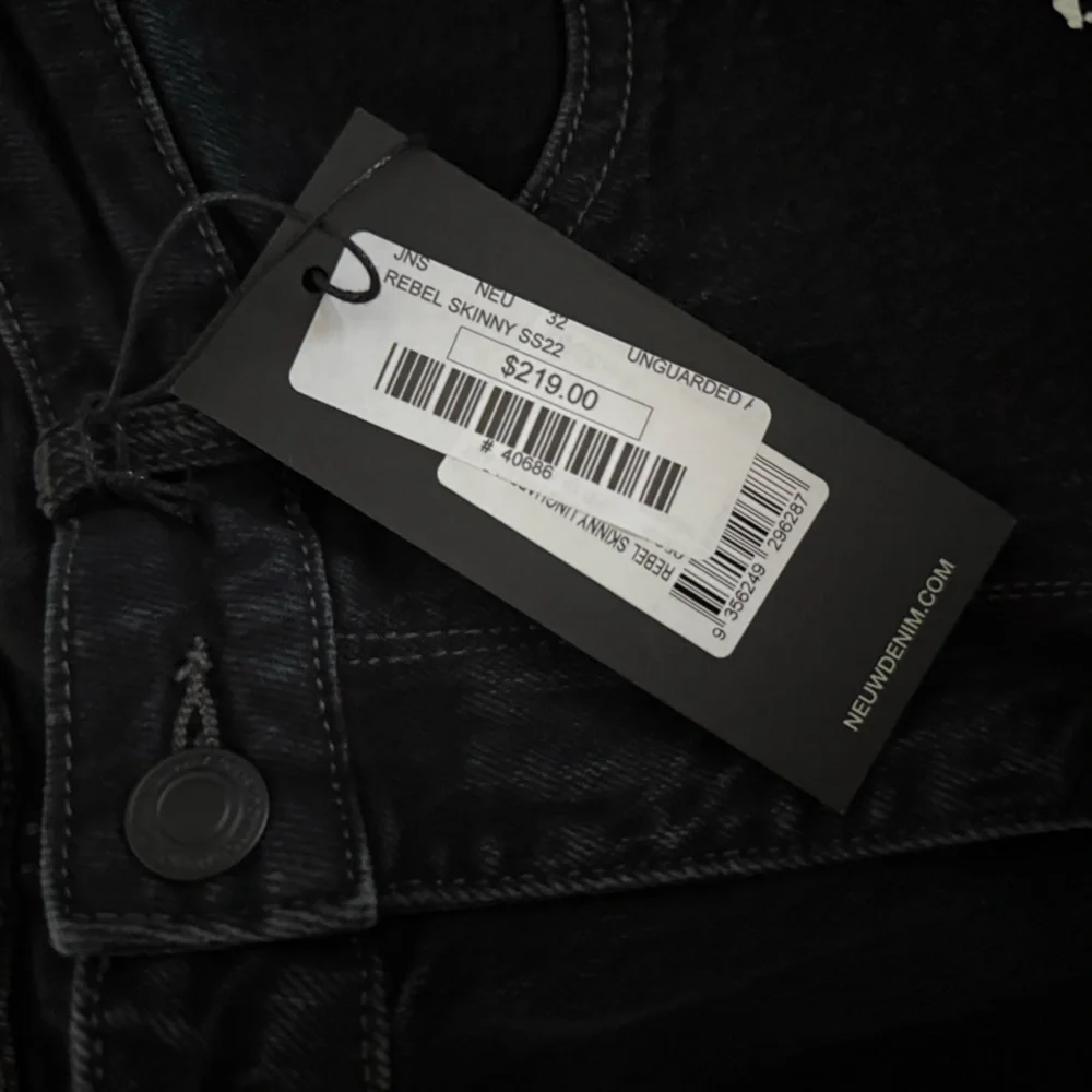 Neuw Black Paint Splatter Rebel Skinny Jeans - Picture 3 of 6